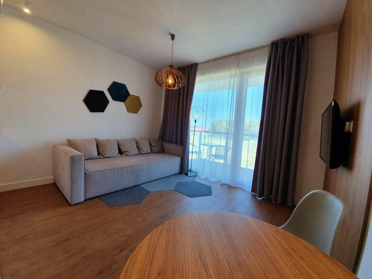 Prywatne Apartamenty W Hotelu - 365Pam Сарбиново Экстерьер фото